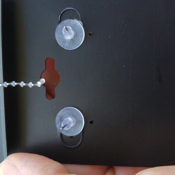 $1 Fashion Earrings *U4 - Picture 4 of 4